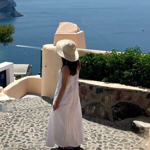 Meet your Posher, Elaine